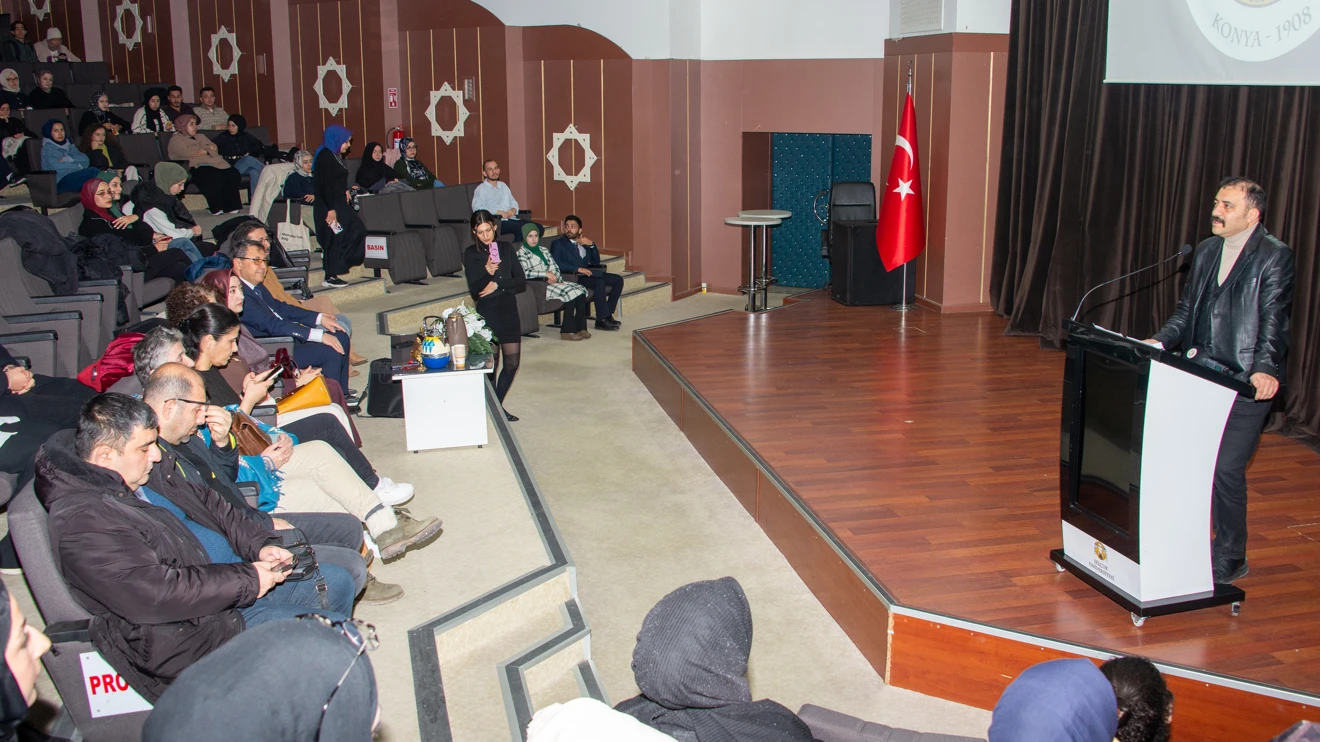 Selçuk Üniversitesinde Dünya Arapça Günü kutlandı